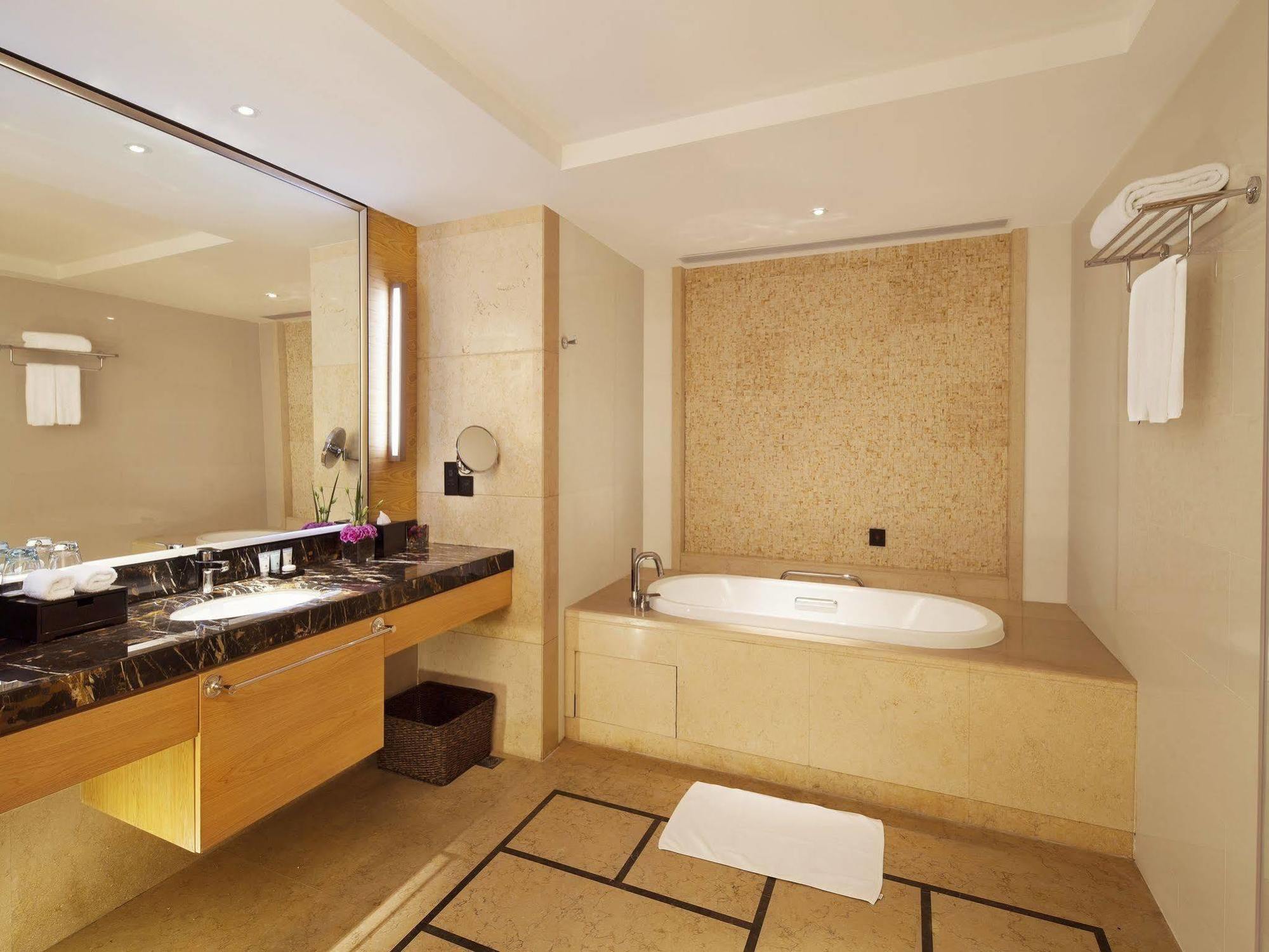 Yiho Hotel Xiamen Huli Bagian luar foto