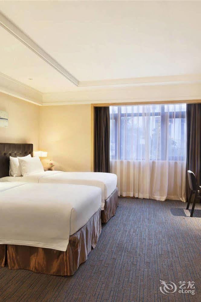Yiho Hotel Xiamen Huli Bagian luar foto